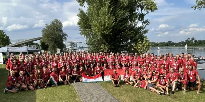 Biztató a kezdés minden idők legnagyobb sárkányhajó világbajnokságán 